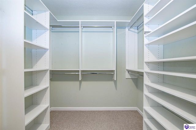 5013 S Woodland Drive, Radcliff, KY 40160