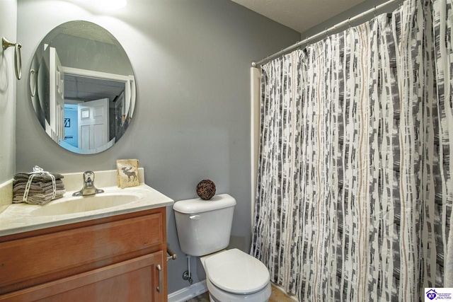 5013 S Woodland Drive, Radcliff, KY 40160