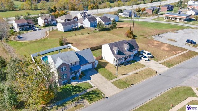 5013 S Woodland Drive, Radcliff, KY 40160