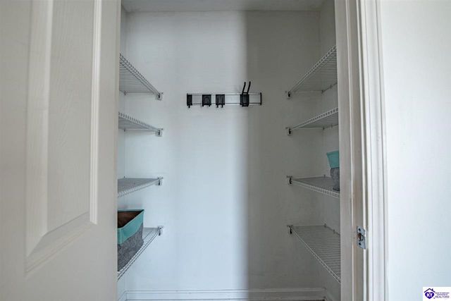 5013 S Woodland Drive, Radcliff, KY 40160