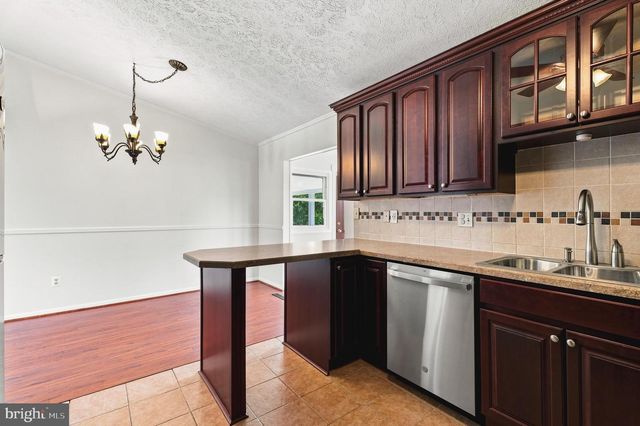 530 HOLLY HUNT RD, Baltimore, MD 21220
