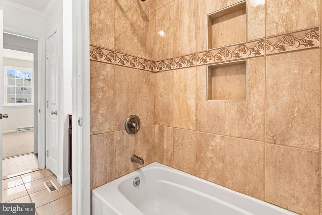 530 HOLLY HUNT RD, Baltimore, MD 21220