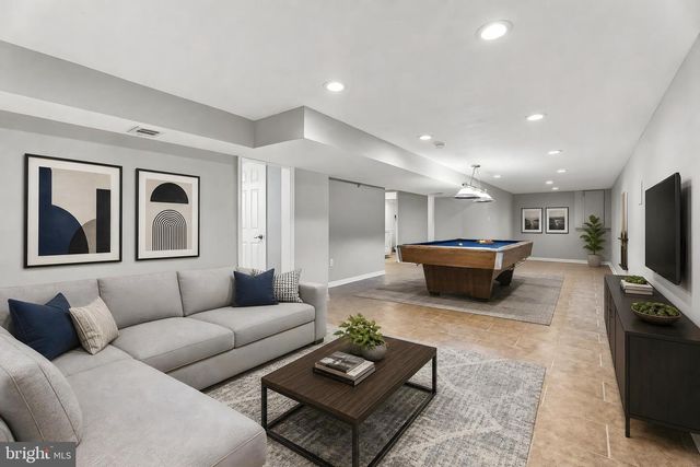 530 HOLLY HUNT RD, Baltimore, MD 21220