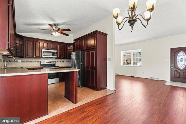 530 HOLLY HUNT RD, Baltimore, MD 21220