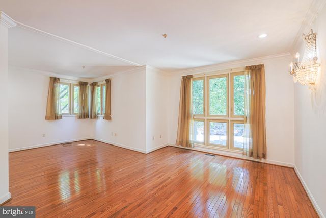 11 STRIDESHAM CT, Baltimore, MD 21209