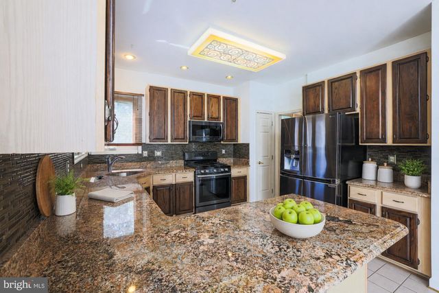 11 STRIDESHAM CT, Baltimore, MD 21209