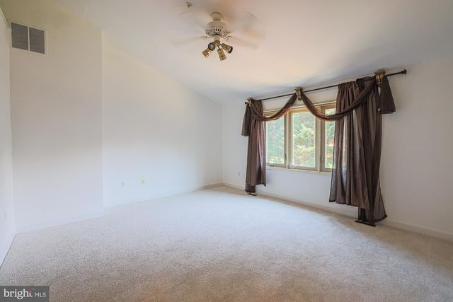 11 STRIDESHAM CT, Baltimore, MD 21209