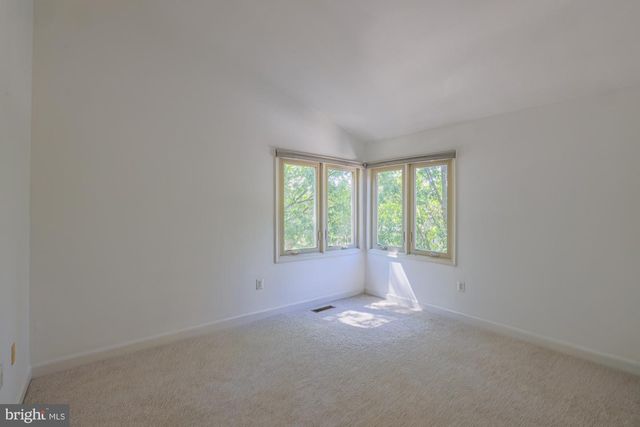 11 STRIDESHAM CT, Baltimore, MD 21209