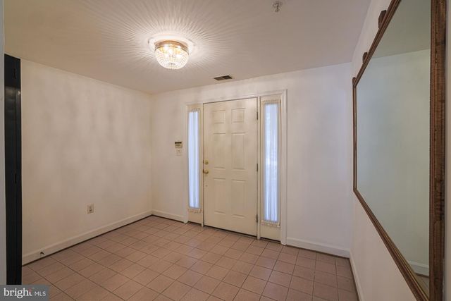 11 STRIDESHAM CT, Baltimore, MD 21209