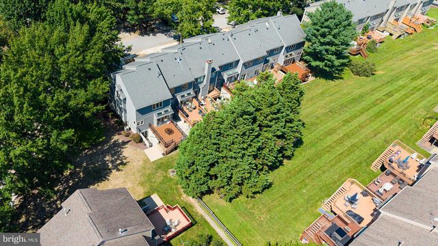 11 STRIDESHAM CT, Baltimore, MD 21209
