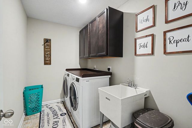 3224 Sand Walk Drive, Kokomo, IN 46902