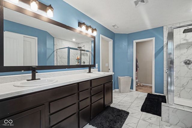3224 Sand Walk Drive, Kokomo, IN 46902
