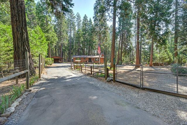 5837 Silverleaf Dr, Foresthill, CA 95631