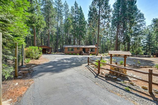 5837 Silverleaf Dr, Foresthill, CA 95631