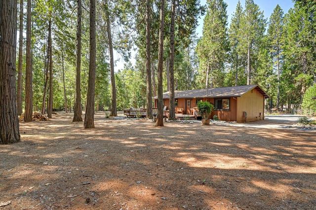 5837 Silverleaf Dr, Foresthill, CA 95631