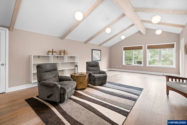 1068 NW 6th Ct, Lincoln City, OR 97367