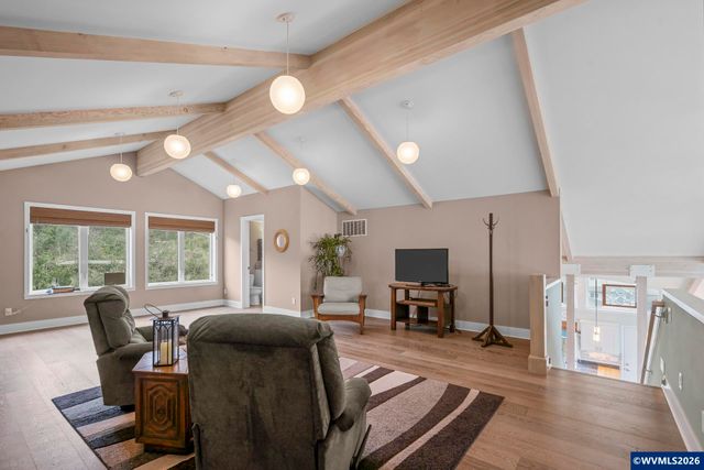 1068 NW 6th Ct, Lincoln City, OR 97367