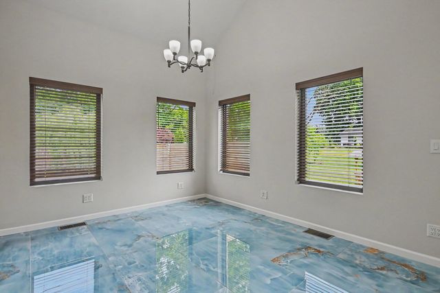 19W676 99th Street, Lemont, IL 60439