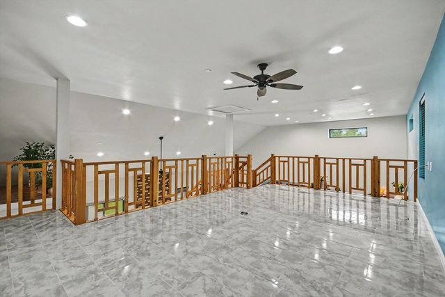 19W676 99th Street, Lemont, IL 60439
