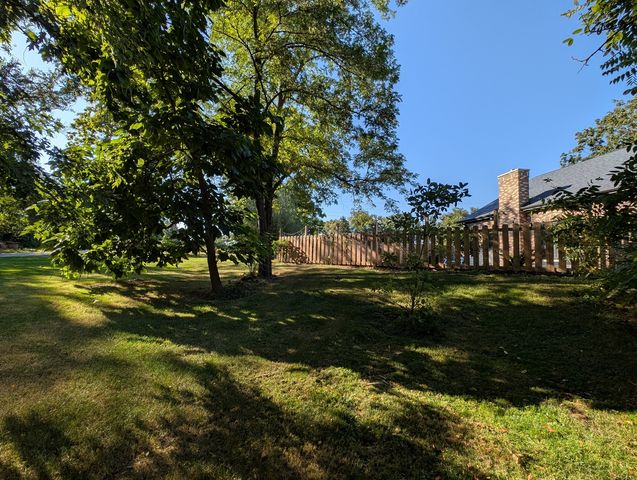 19W676 99th Street, Lemont, IL 60439