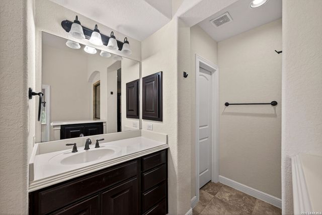 3814 CORDOBA CRK, San Antonio, TX 78259