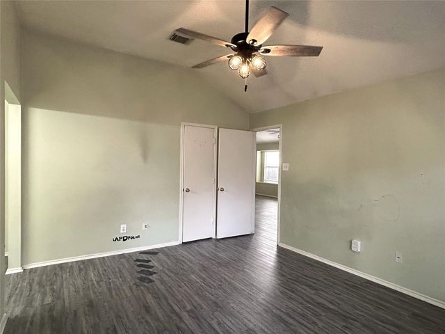 8903 Aspen Place Drive, Houston, TX 77071