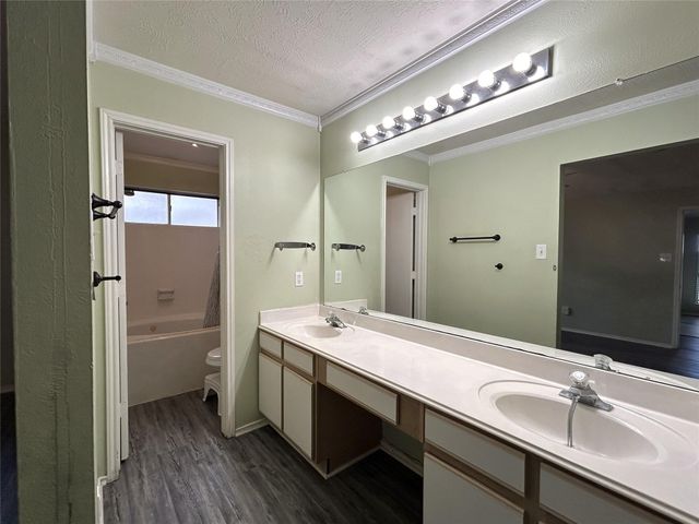 8903 Aspen Place Drive, Houston, TX 77071