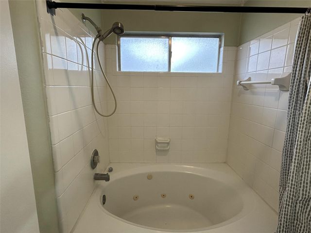 8903 Aspen Place Drive, Houston, TX 77071