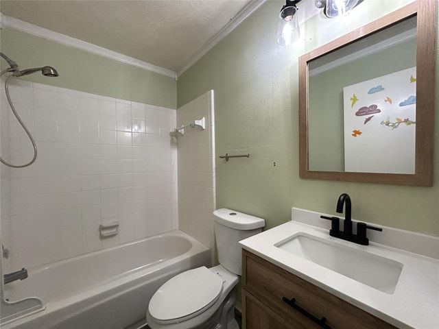 8903 Aspen Place Drive, Houston, TX 77071