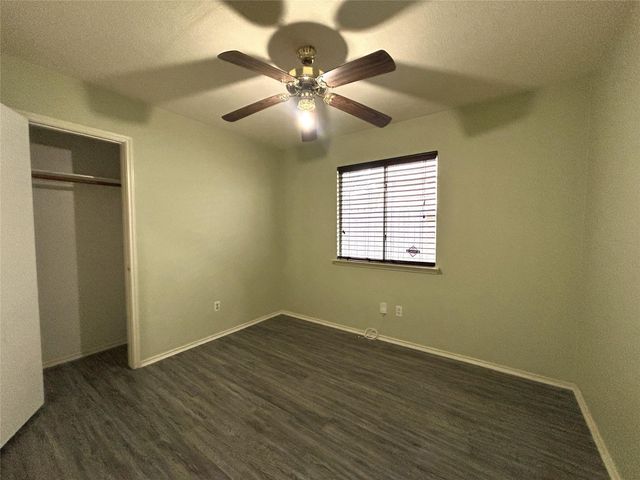 8903 Aspen Place Drive, Houston, TX 77071