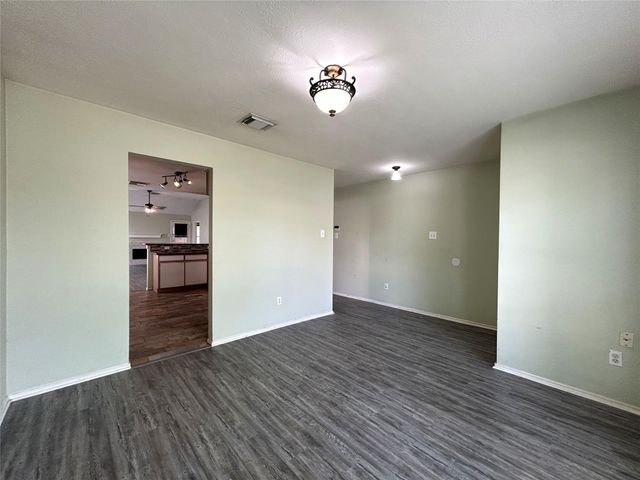 8903 Aspen Place Drive, Houston, TX 77071