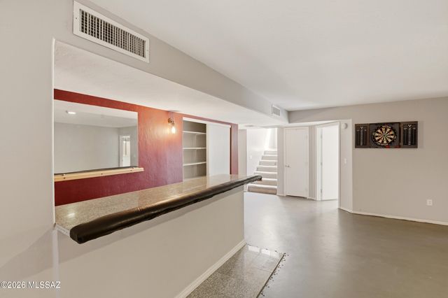 7413 W Palm Brook Place, Tucson, AZ 85743