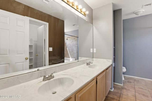 7413 W Palm Brook Place, Tucson, AZ 85743