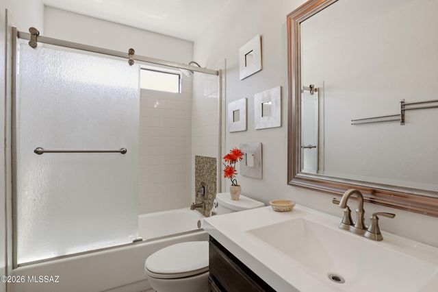 7413 W Palm Brook Place, Tucson, AZ 85743