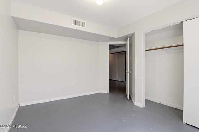 7413 W Palm Brook Place, Tucson, AZ 85743