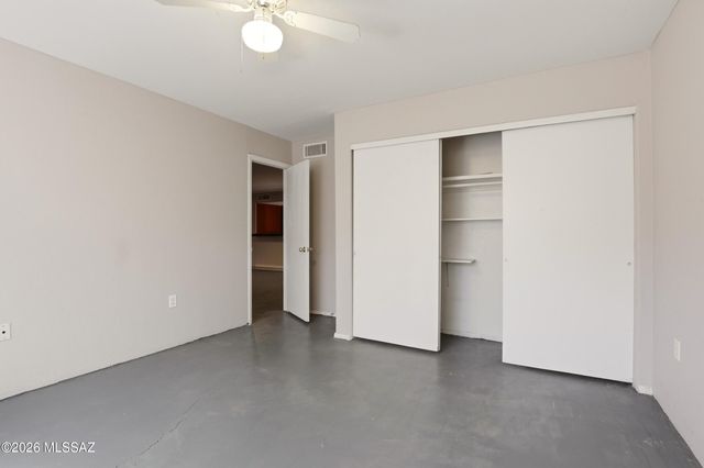 7413 W Palm Brook Place, Tucson, AZ 85743