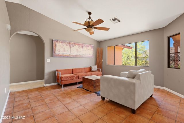 7413 W Palm Brook Place, Tucson, AZ 85743