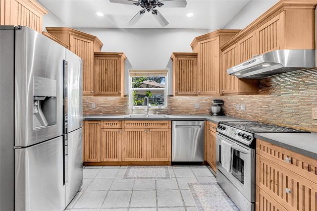 2640 MAPLELOFT LANE, Sarasota, FL 34232