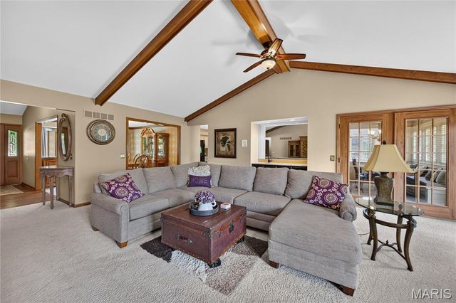 1136 Black Forest Drive, St Charles, MO 63301