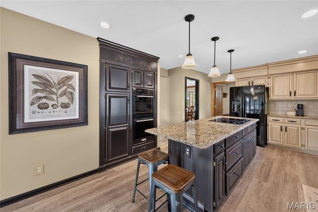 1136 Black Forest Drive, St Charles, MO 63301