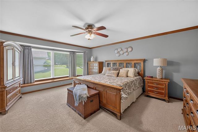 1136 Black Forest Drive, St Charles, MO 63301