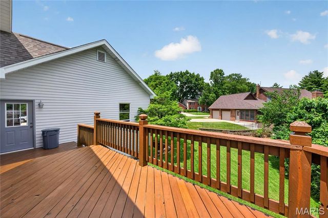 1136 Black Forest Drive, St Charles, MO 63301