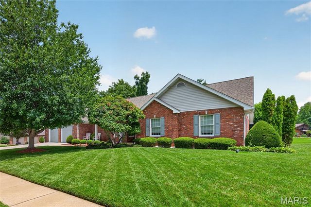 1136 Black Forest Drive, St Charles, MO 63301