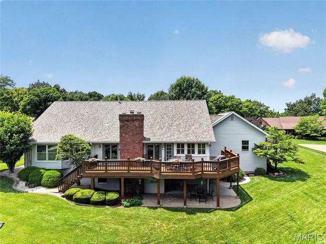 1136 Black Forest Drive, St Charles, MO 63301