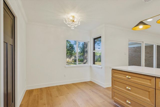 5258 Willowbend Boulevard, Houston, TX 77096