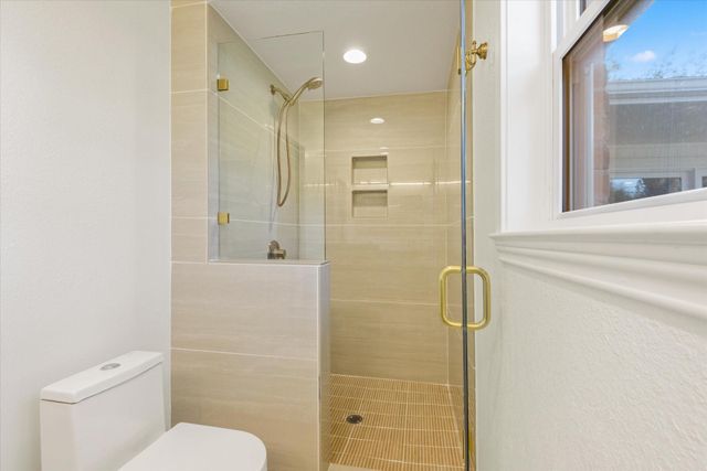 5258 Willowbend Boulevard, Houston, TX 77096