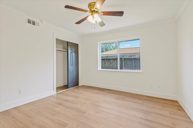 5258 Willowbend Boulevard, Houston, TX 77096