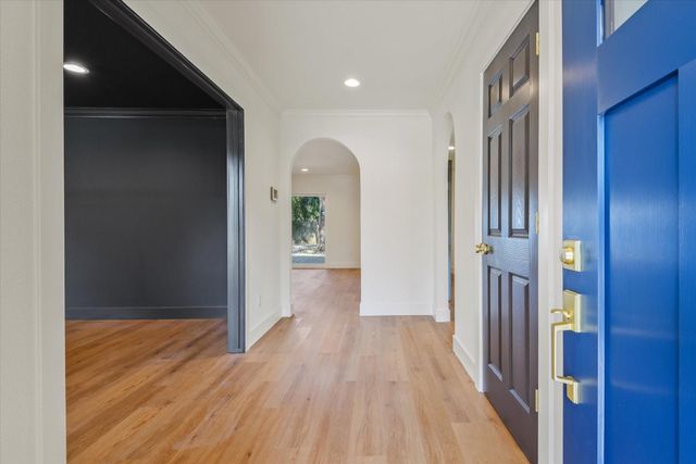 5258 Willowbend Boulevard, Houston, TX 77096