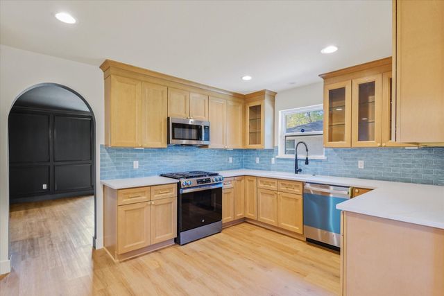 5258 Willowbend Boulevard, Houston, TX 77096