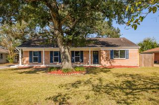 5258 Willowbend Boulevard, Houston, TX 77096